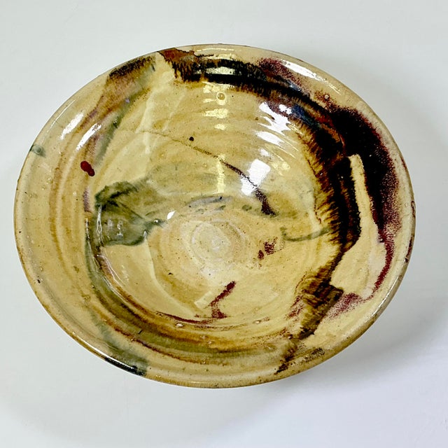 American 1970s Vintage Boho Chic Americana Folk Art Studio Pottery Decorative Bowl. For Sale - Image 3 of 12