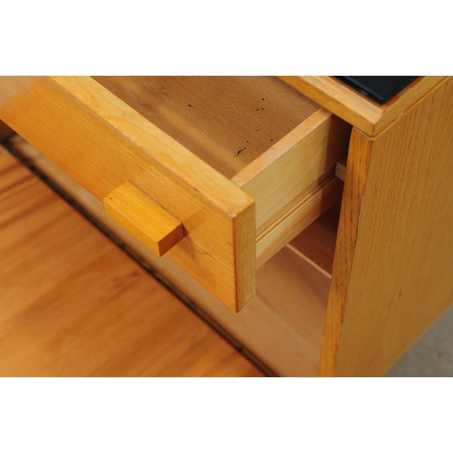 Mid-Century Nightstands in Ash Veneer & Black Glass by František Mezulánik for Nový Domov, Czechoslovakia, 1970s, Set of 2 For Sale - Image 17 of 18