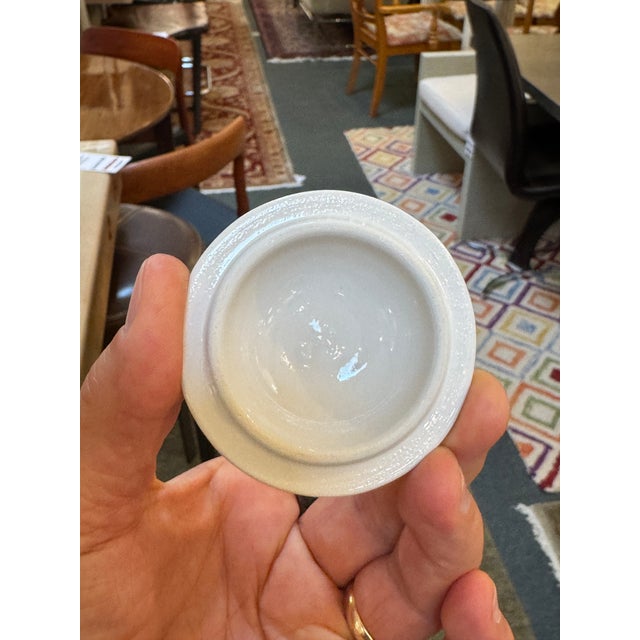Traditional Mottahedeh Museum Reproductions “Musée Des Arts” Pot De Crème Cups + Lids, Set of Four For Sale - Image 3 of 11
