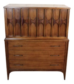 Example of Kent Coffey Dressers and Chests of Drawers