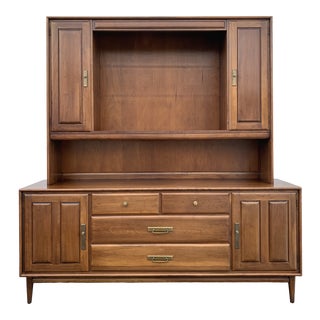 1960s Heywood Wakefield Cliff House 2 Piece Credenza and Hutch Top Cabinet - 2 Pieces For Sale