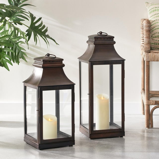 Early 21st Century Colby Outdoor Lantern Large For Sale - Image 5 of 5