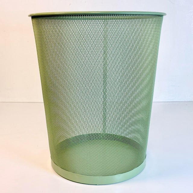 Asparagus 1990s Vintage Contemporary Modern Metal Mesh Wastebasket in Sage Green For Sale - Image 8 of 9