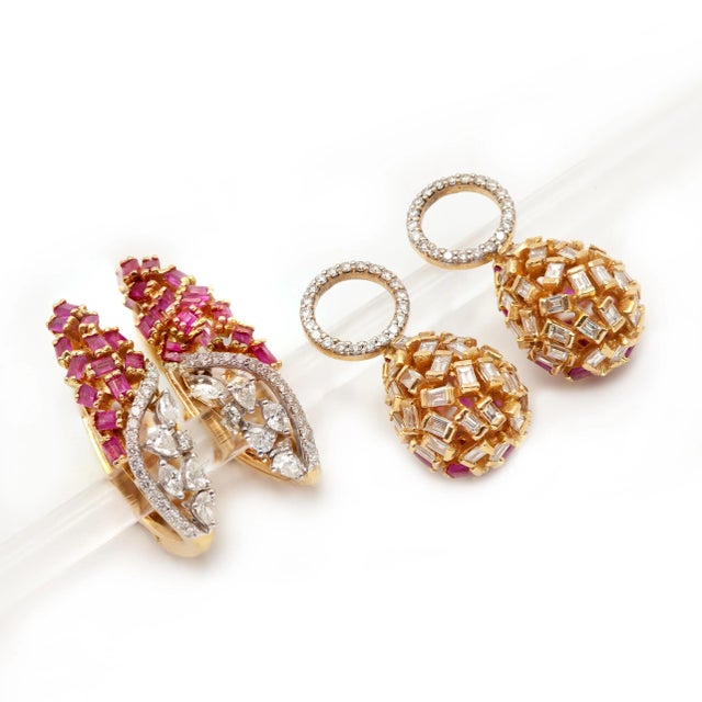 Gold Late 20th Century Convertible 18k Yellow Gold Ruby and Diamond Drop Earrings- 2 Pieces For Sale - Image 8 of 11