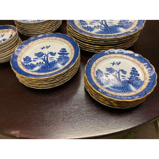 20th Century Booths Pattern Real Old Willow, Dinnerware Set. 8 Dinner Plates, 8 Lunch Plates, 8 Salad Plates, 8 Soup Bowls and 8 Dessert Bowls. For Sale - Image 9 of 10