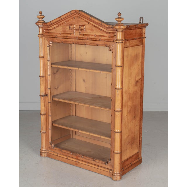 19th Century French Faux Bamboo Vitrine or Wall Cabinet For Sale In Orlando - Image 6 of 10