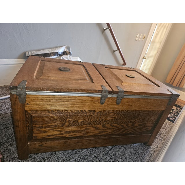 1900 - 1909 Vintage Ideal Double Icebox by the Toledo Cooker Co. | Oak & Zinc Lined | Early 20th Century For Sale - Image 5 of 5