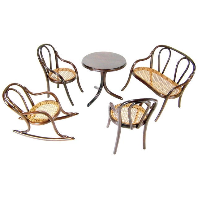 Wood Doll's Seating from Thonet, 1890, Set of 5 For Sale - Image 7 of 7
