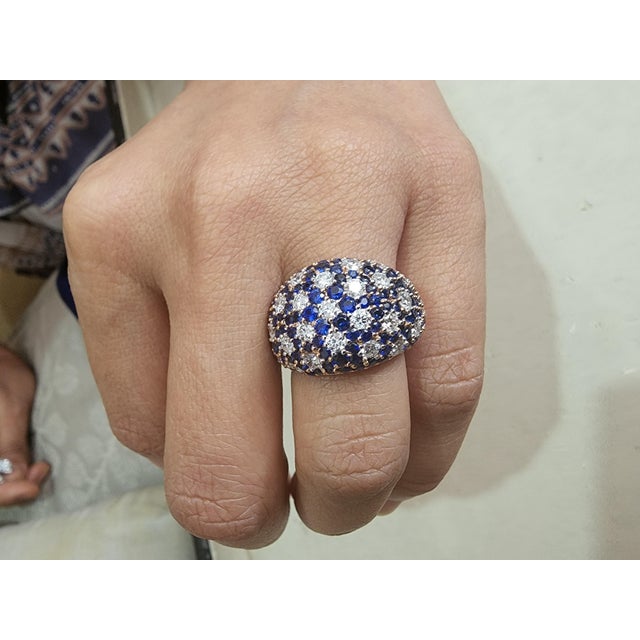 Natural Blue Sapphire 3.26 Carats with Diamonds 1.80 Carats in 18k Gold For Sale - Image 4 of 6