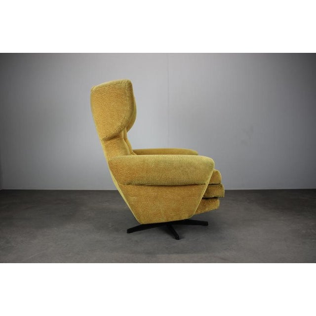 Metal Mid-Century Wingback Swivel Lounge Chair, Former Czechoslovakia, 1960s For Sale - Image 7 of 12
