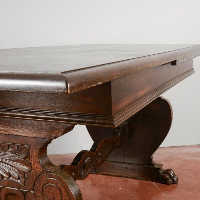 Brown Italian Renaissance Table in Walnut For Sale - Image 8 of 18