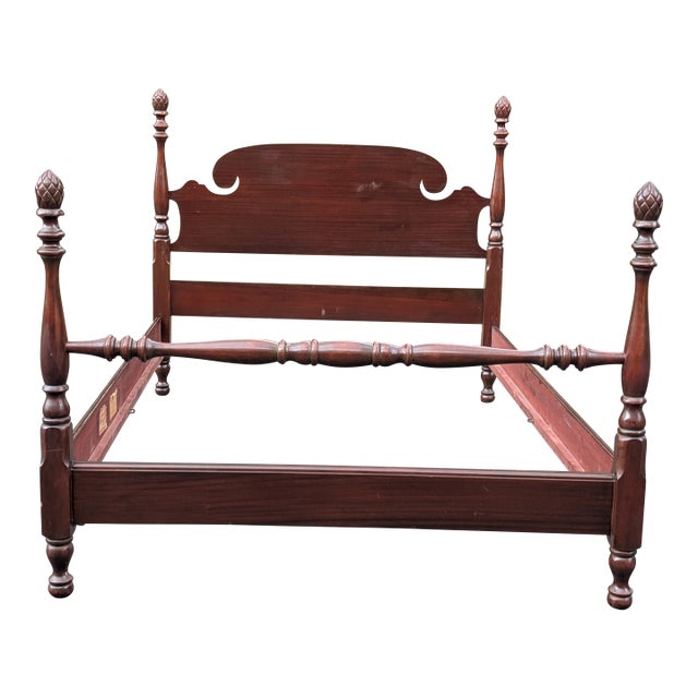 1950s Mid Century Colonial Full Size Pineapple Four Post Bedframe For Sale