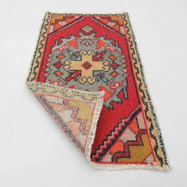 Mid-Century Modern Mini Vintage Turkish Rug For Sale - Image 3 of 4