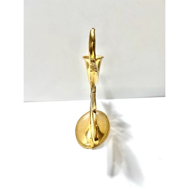 Vintage Hollywood Regency Brass Floral Candlestick – Sculptural Brass Leaf Centerpiece For Sale - Image 4 of 7