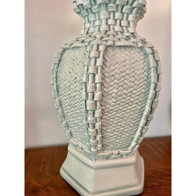 Vintage Palm Beach Ceramic Basket Weave Lamp For Sale In New Orleans - Image 6 of 10