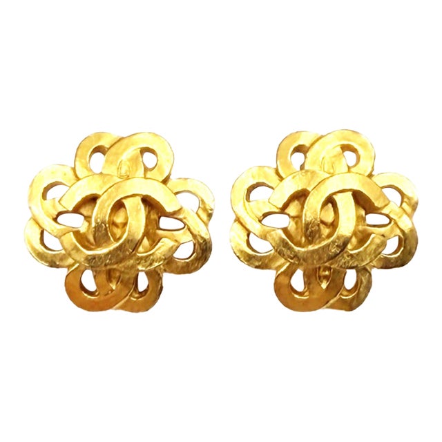 Chanel Vintage Gold Plated CC Twisted Flower Clip on Earrings, A Pair For Sale