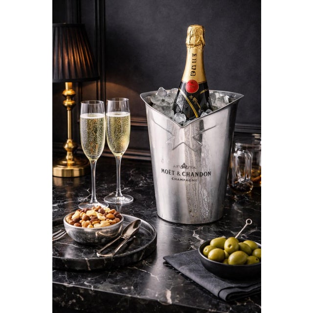 Vintage Moët & Chandon Champagne Bucket For Sale - Image 4 of 5