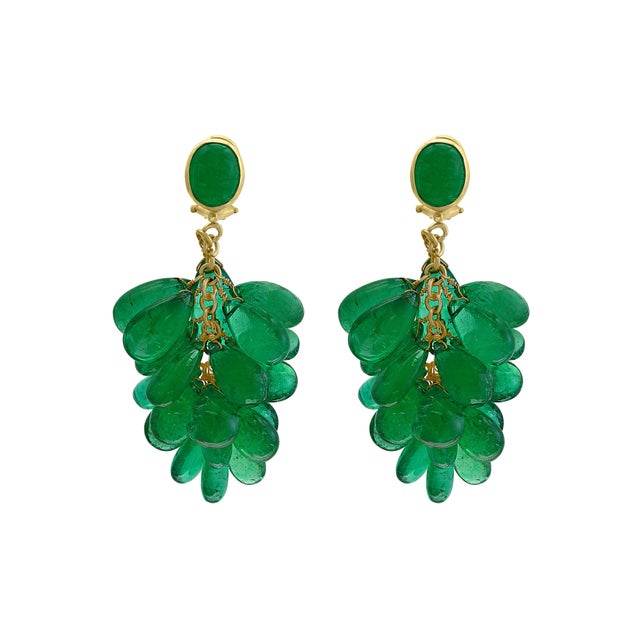 140 Carats Emerald Briolettes Hanging Earrings 18 Karat Gold. This exquisite pair of earrings are beautifully crafted with...