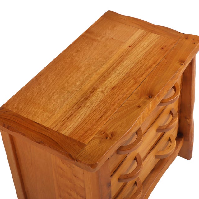 French Elm Three Drawer Brutalist Dresser, C. 1970 For Sale - Image 4 of 4