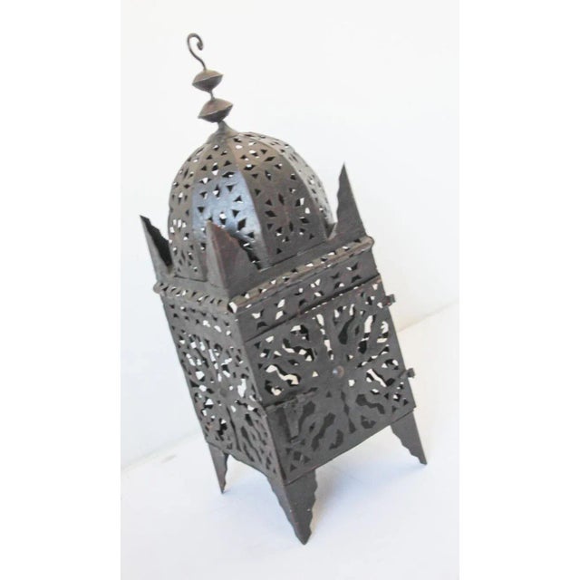2000 - 2009 Large Moroccan Moorish Hurricane Metal Candle Lantern For Sale - Image 5 of 13