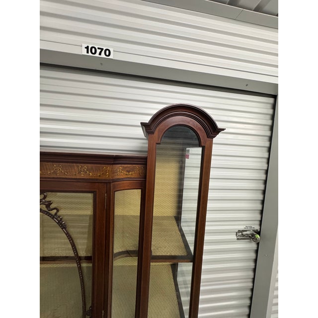 Traditional 1930s Edwardian Style Mahogany China Display Cabinet For Sale - Image 3 of 6