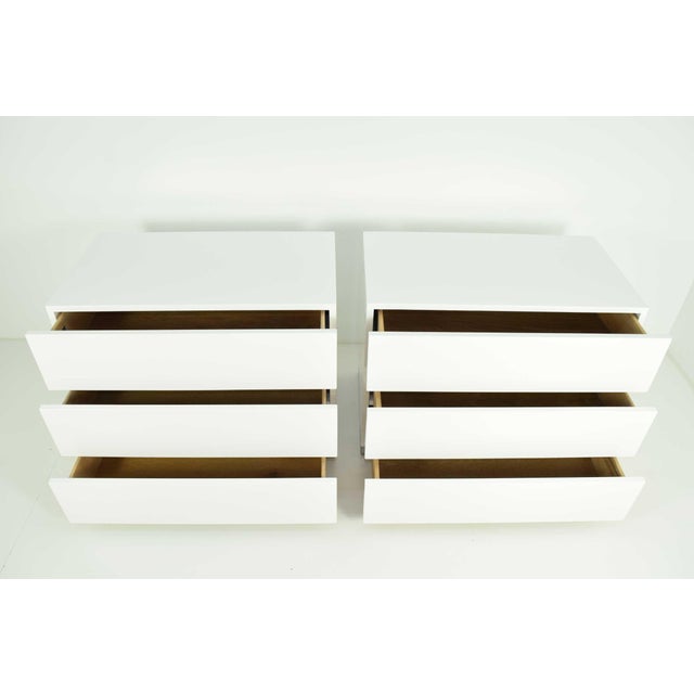 Milo Baughman Nightstands in White Lacquer For Sale In Dallas - Image 6 of 6