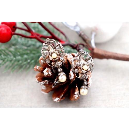 Gold and Silver Earrings with Diamond Chips, Set of 2 For Sale - Image 5 of 6