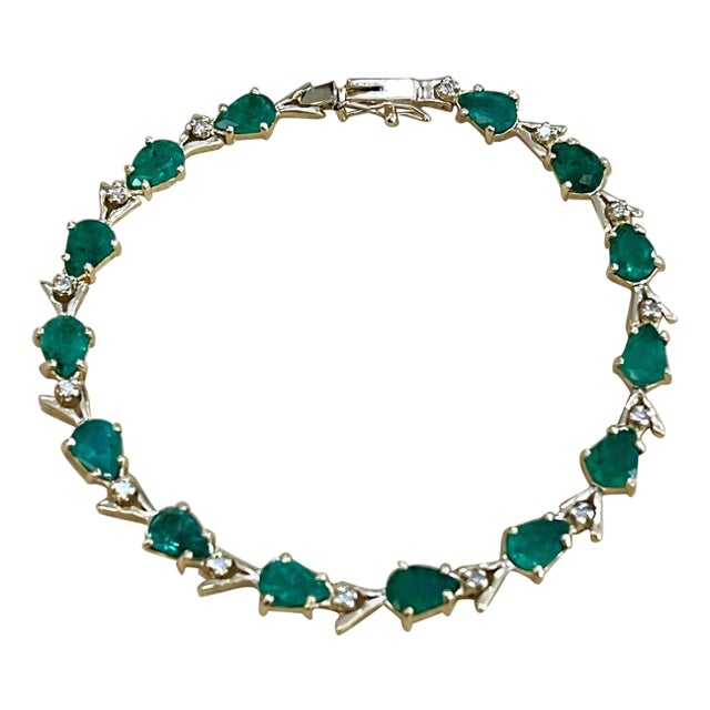 7 Carat Natural Brazil Emerald and Diamond Tennis Bracelet 14 Karat Yellow Gold For Sale