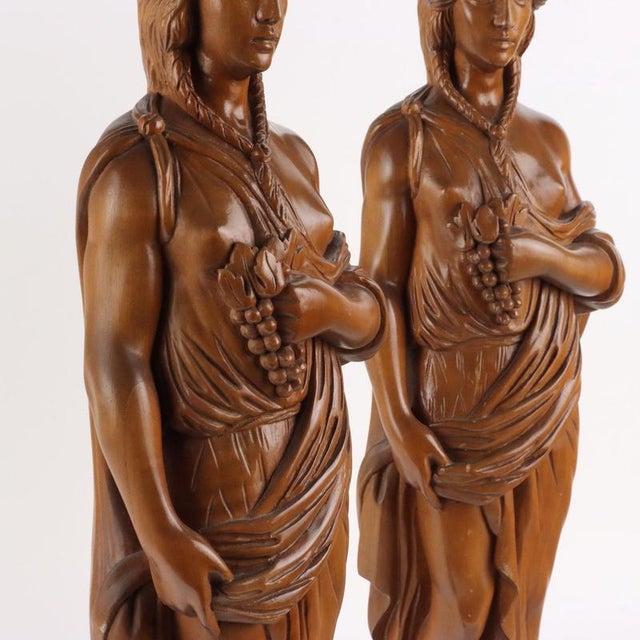 Modern Female Figures in Walnut, 1970s, Set of 2 For Sale - Image 4 of 11