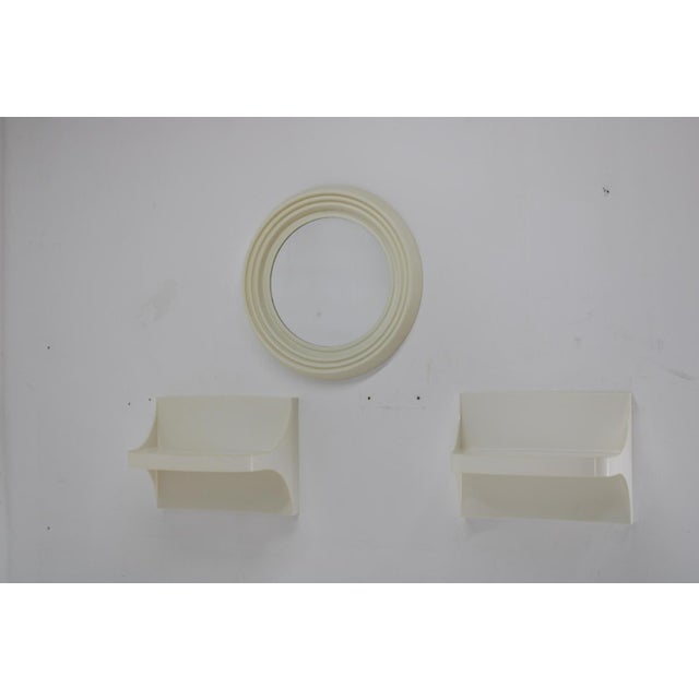 Made of palstic - good original condition with minor signs of use - re-polished - 2KS 30x40x24;50x50x5.