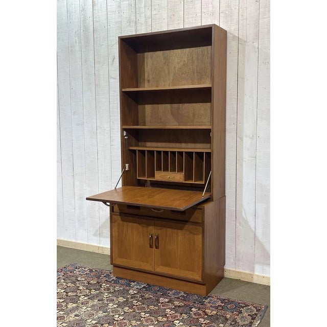 English Teak Writing Desk from G-Plan, 1970s For Sale - Image 6 of 18