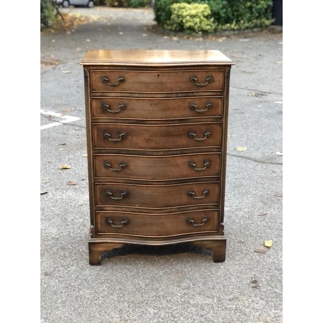 Chest of Drawers with Serpentine Front & Brass Handles For Sale - Image 5 of 8