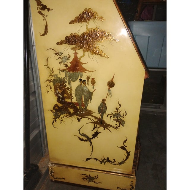 Gold Vintage Mid-Century Spanish Chinoiserie Secretary Desk - Hand-Painted 2-Piece Cabinet For Sale - Image 8 of 17