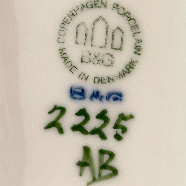 Vintage Bing & Grondahl (Alex Locher) Porcelain “Blacksmith” Figurine #B225 For Sale - Image 9 of 9