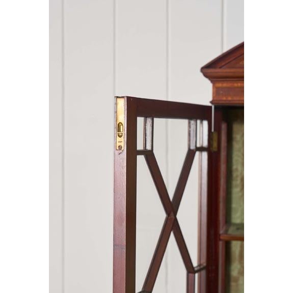 1910s Edwardian Mahogany Inlaid Cabinet on Tapered Legs + Spade Feet (C. 1910) For Sale - Image 5 of 11