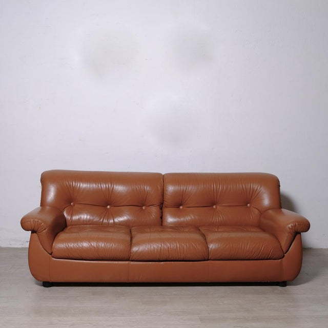 1960s Italian Three-Seater Leather Sofa, 1970s For Sale - Image 5 of 18