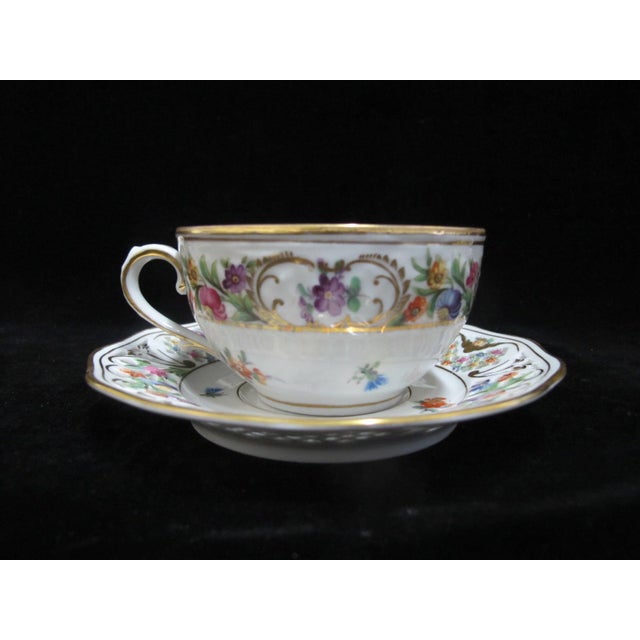 Beautiful Dresden Carl Schumann Bavaria cup and saucer set in Chateau flower pattern. Set of 5, includes 5 cups and 5...
