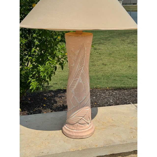 Vintage C. 1980s Art Deco Revival Palm Beach Regency Peachy-Pink Plaster Palm Leaf Table Lamp For Sale - Image 4 of 11