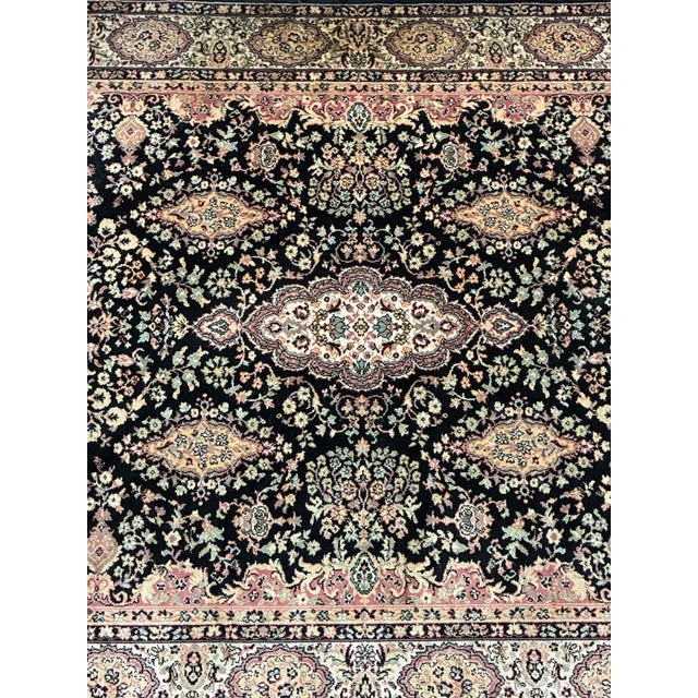 Traditional Hand-Knotted Oriental Wool Rug, Floral Medallion Design For Sale - Image 3 of 6