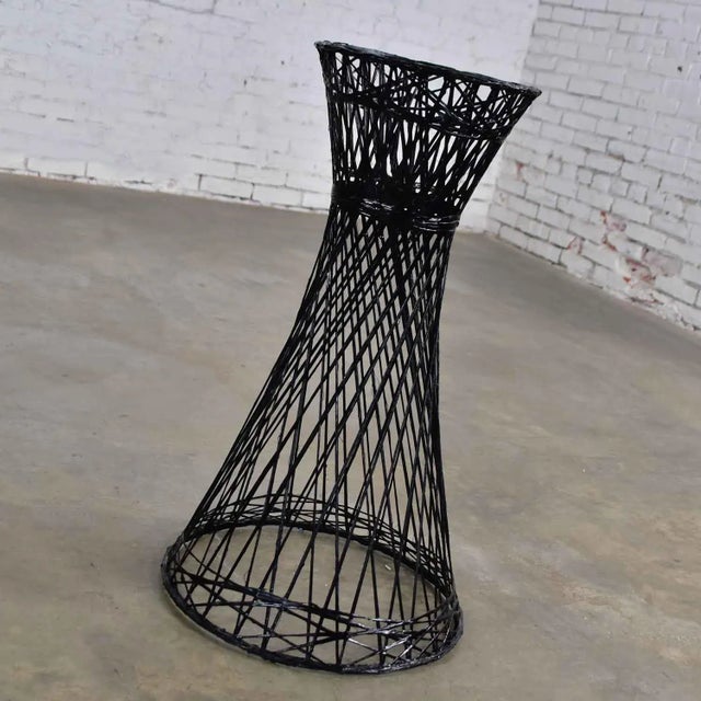 Mid-Century Modern Spun Fiberglass Plant Stand For Sale - Image 9 of 13