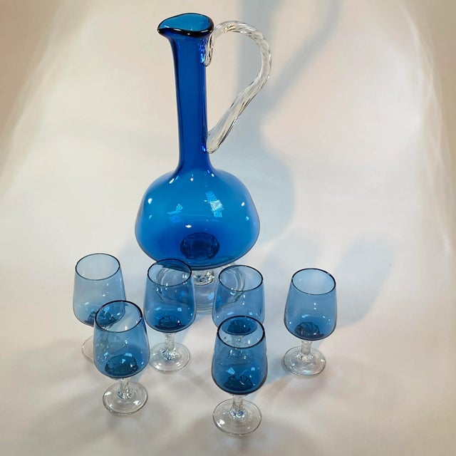 1960s Vintage Mid-Century Modern Italian Vimax Creations Blue Hand Blown Decanter & Cordial Digestif Glass Set - 7 Pieces For Sale - Image 13 of 13