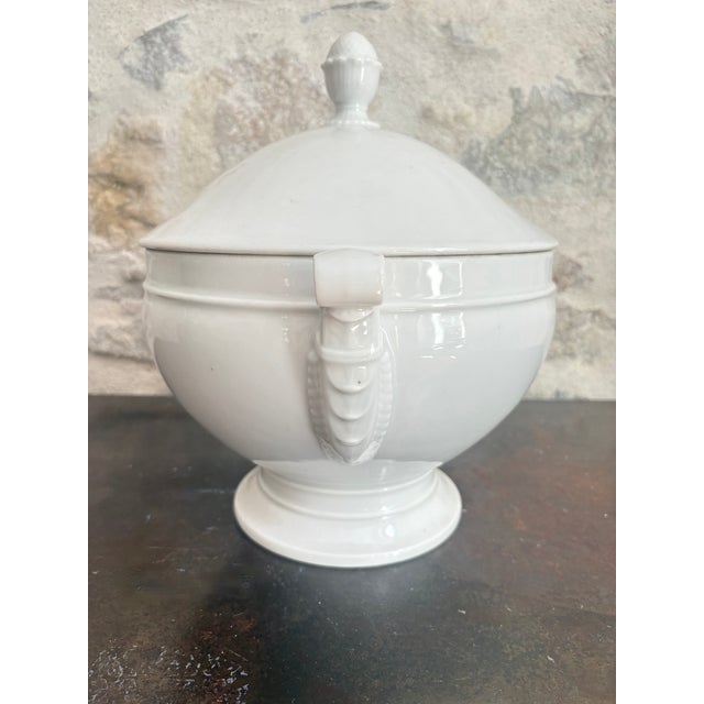 Antique French White Porcelain Soup Tureen With Pinecone Finial For Sale In Atlanta - Image 6 of 11