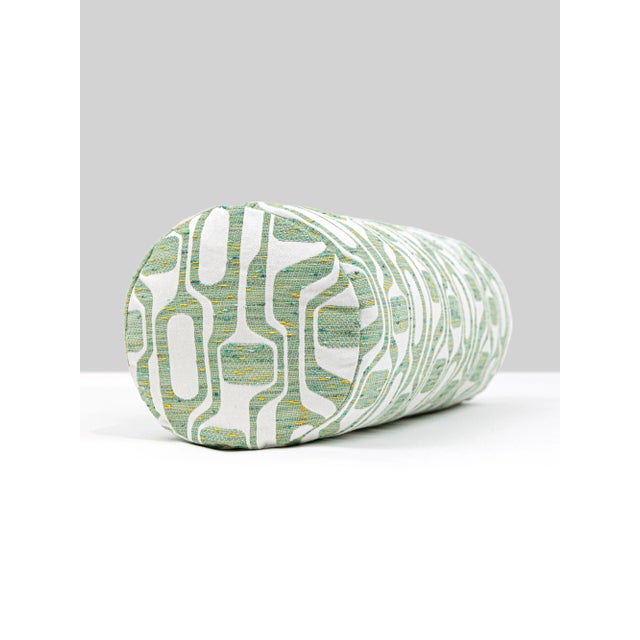 This happy and chic cotton blend takes inspiration from iconic 60s style. Offered in 6 mod-like hues, Telly makes a...