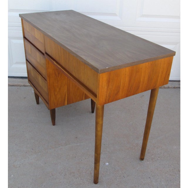 Vintage Johnson Carper Style Mid Century Modern Writing Desk Walnut 4 Drawer For Sale - Image 10 of 12