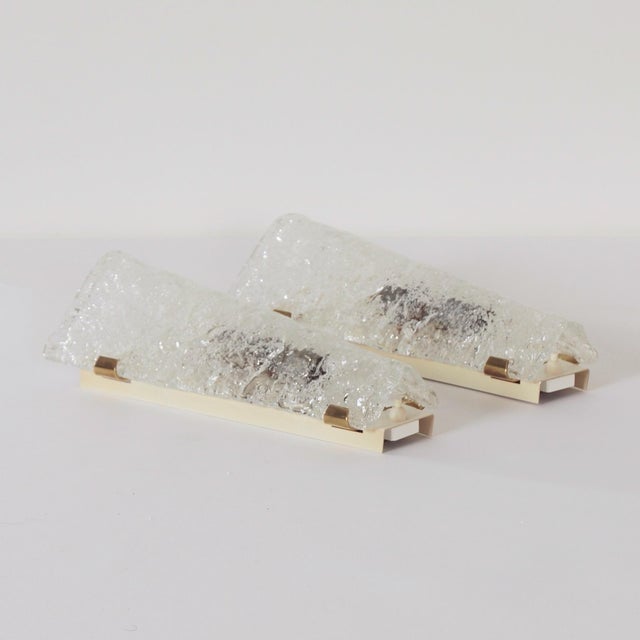 Wall Lamps in Brass & Relief Glass from Hillebrand Leuchten, 1960s, Set of 2 For Sale - Image 4 of 12