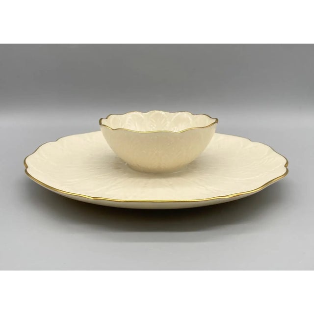 Mid 20th Century Vintage Lenox Ivory & Gold One-Piece Chip and Dip Tray | Vegetable & Dip Serving Platter | Made in Usa For Sale - Image 5 of 10