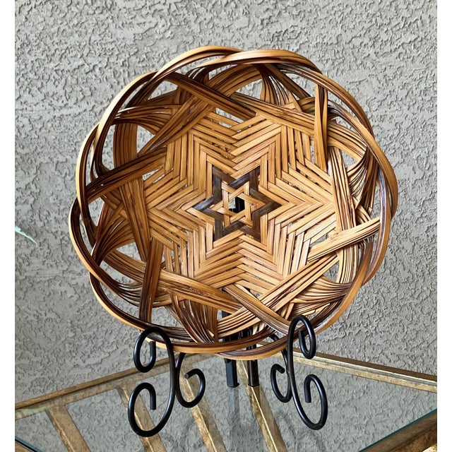 Mid 20th-Century Polish Tatza-Influenced Plaited Weave Rattan Center Star Shallow “Bowl Basket” For Sale - Image 15 of 18