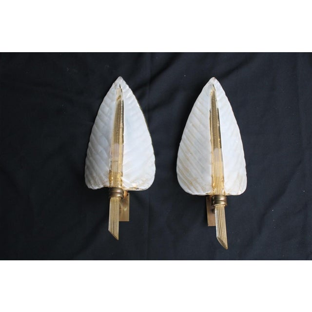 Wall Lights with Gold Dust Leaves and Brass from Seguso Vetri Darte, 1950s, Set of 2 For Sale - Image 12 of 12