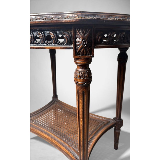 Early 20th Century Neoclassical Italian Walnut Side Table With Marble Top and Vienna Straw Shelf For Sale - Image 12 of 18