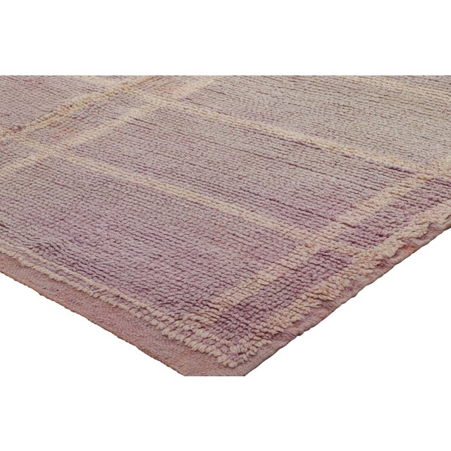 Vintage Moroccan Rug in Mauve and Beige With Geometric Patterns - Rug & Kilim For Sale In New York - Image 6 of 7